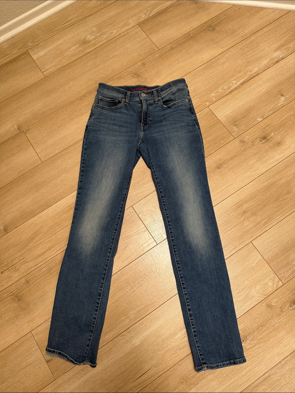 Lucky Brand Straight Leg Jeans in Dark Blue Wash